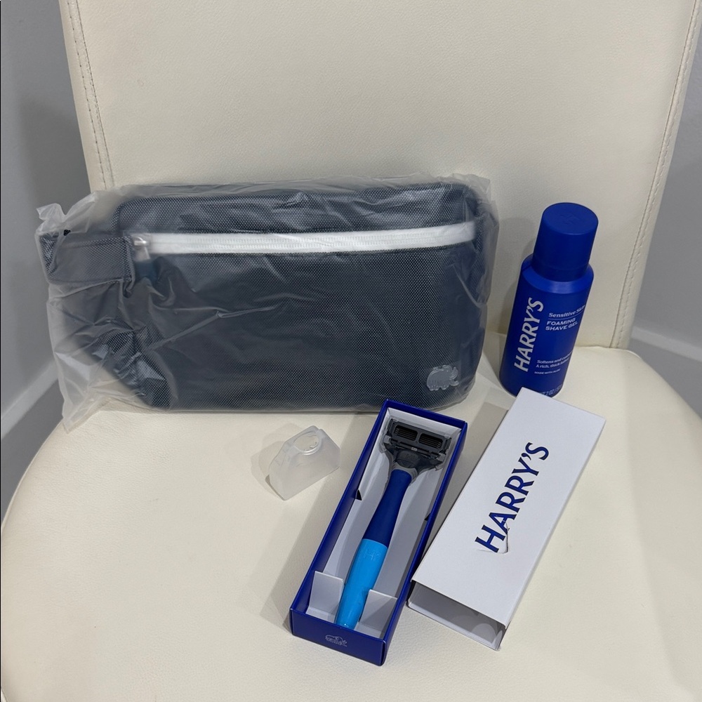 Harry's 3 Piece Men's Shaving Kit - Blue and Black